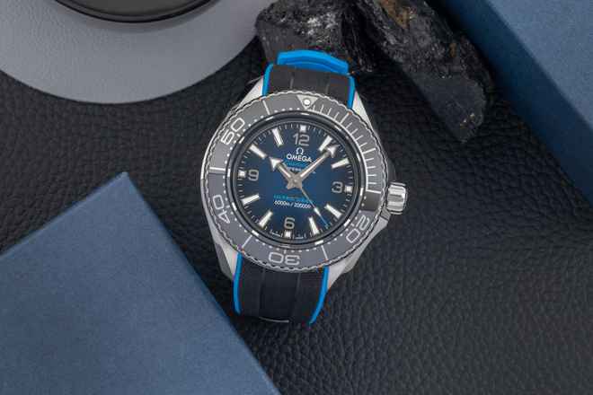  Omega Seamaster Ultra Deep 6000M Automatik Herrenuhr Ref. 215.32.46.21.03.001 B&P 2025 