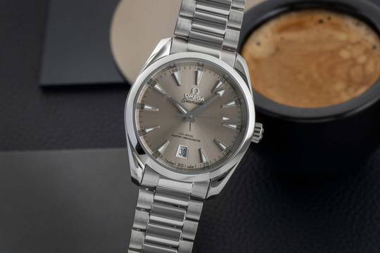 Omega Seamaster Aqua Terra Shades Çelik Otomatik 220.10.38.20.09.001 B&P