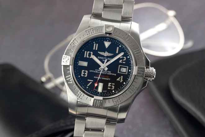 Breitling Avenger II Seawolf Çelik Otomatik Ref. A1733110/BC31 B&P