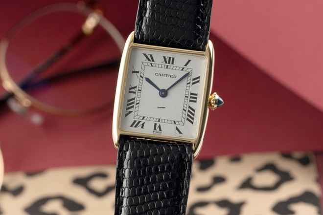 Cartier Tank Arrondie 18k Altın Kurmalı Orta Ref. 96041 Klasik