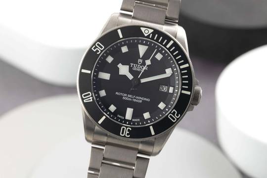 Tudor Pelagos Black Dial Titan Automatik Herrenuhr Ref. 25500TN Papiere 2014