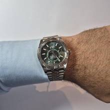 Thumbnail von Rolex Sky-Dweller Ouro Branco & Aço Mint Green Dial Dial 42mm Completo