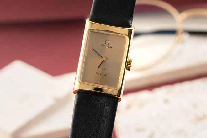  Omega De Ville Messing vergoldet Handaufzug Damenuhr Ref. 511.0458 Vintage 