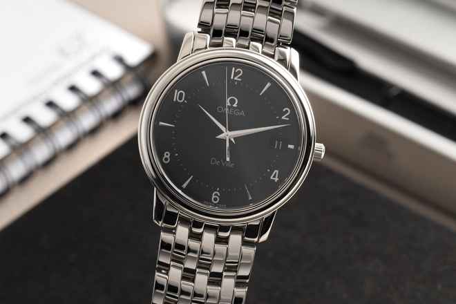  Omega De Ville Edelstahl Quarz Herrenuhr Ref. 4510.52.00 