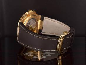 Thumbnail von Patek Philippe Nautilus Super Rare Tiffany Geneva Seal Full Set Like New