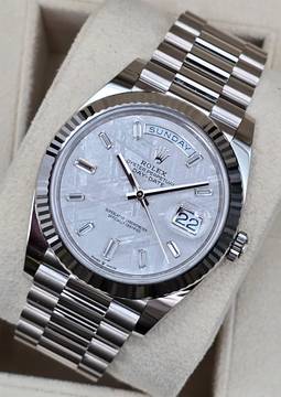 Rolex Day-Date 40 40mm 228239-0055 White Gold 18k - Meteorite dial (WHITE TAG) New/Unworn condition Full Set 9-2022 VAT 21% INCLUDED