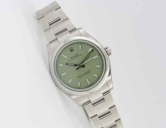  Rolex Oyster Perpetual 31 Pistachio Dial 