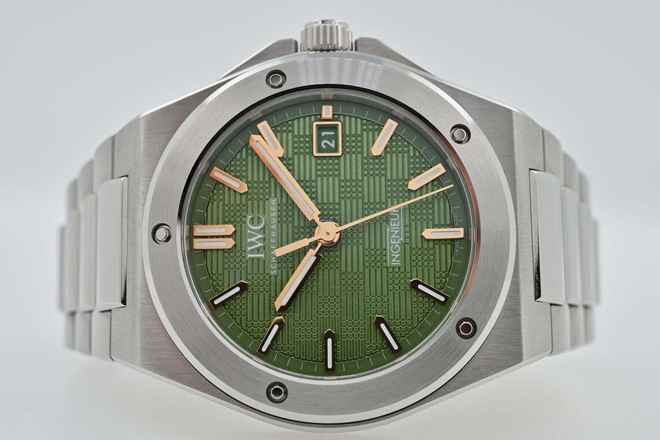  IWC Ingenieur IW328908 Green Dial 40mm F1 Limited Edition Brad Pitt 