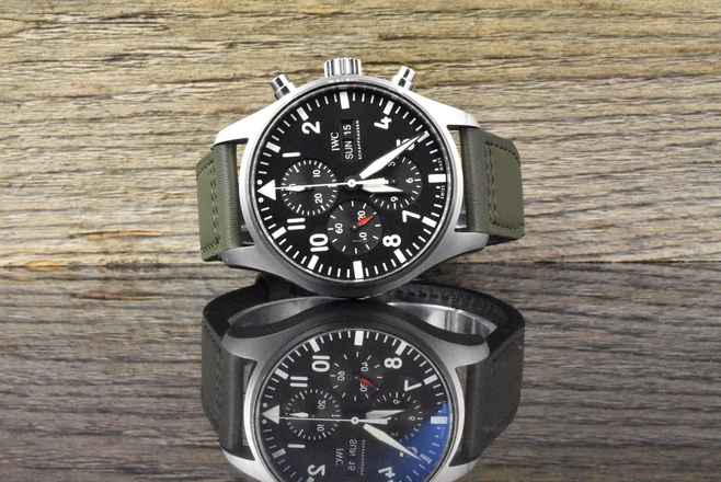  IWC Fliegeruhr Chronograph Pilot Chronograph IW377709 Black Dial unpoliert Full Set 