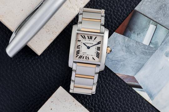 Cartier Tank Française paslanmaz çelik / altın kuvars kadın saati Ref. W51006Q4 2301
