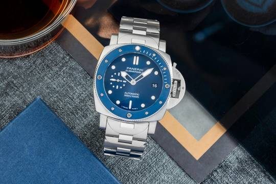 Panerai Submersible Blue Notte Stahl Automatik Herrenuhr Ref. PAM01068 B&P 2021