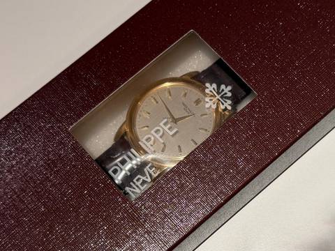 Patek Philippe Calatrava 5032 | double sealed | Patek Service May 2026 | yellow gold