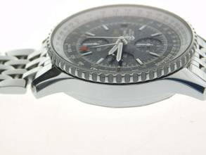 Thumbnail von Breitling Navitimer World Tresoruhr im Neu Zustand mit Navitimerband schwarzes Zifferblatt Navitimerband