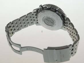 Thumbnail von Breitling Navitimer World Tresoruhr im Neu Zustand mit Navitimerband schwarzes Zifferblatt Navitimerband