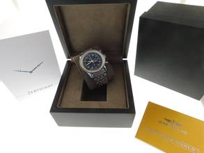 Thumbnail von Breitling Navitimer World Tresoruhr im Neu Zustand mit Navitimerband schwarzes Zifferblatt Navitimerband