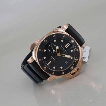 Panerai Submersible Goldtech 42mm Pam02164 ungetragen Full Set 12/2025