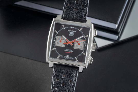  TAG Heuer Monaco Calibre 12 Chronograph Automatik Stahl Herren Ref. CAW2114 B&P 2010 