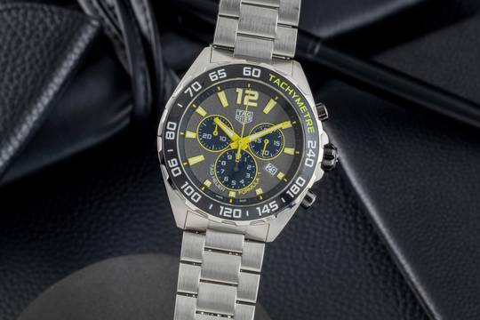 TAG Heuer Formula 1 Quarz Chronograph Stahl Quarz Herrenuhr CAZ101AG.BA0842 B&P