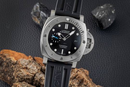 Panerai Submersible Titan 47mm Automatik Herrenuhr Ref. PAM01305 B&P 2017