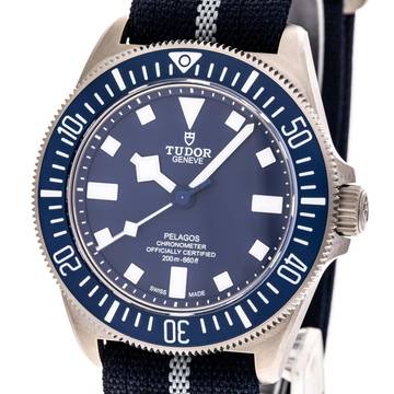 Tudor Pelagos FXD 42 – M25707B/22-0001 – NEW & Unworn – 06/2022 Full Set