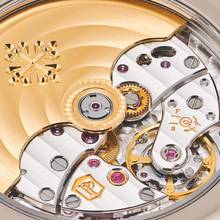 Thumbnail von Patek Philippe Calatrava Siyah 40 Beyaz Altın – 6007G-010 – neredeyse YENİ – 2024 Tam Set