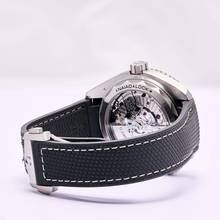 Thumbnail von Omega Seamaster Planet Ocean 600m Grau – 215.32.44.21.01.002 – NEU & Ungetragen – 2025 Vollständiges Set