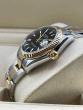 Thumbnail von Düzenli durumda, kağıtlarla birlikte Rolex Lady-Datejust 31, siyah kadran, Çelik/Altın