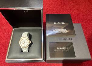 Thumbnail von Chanel J12 KUTU VE BELGELERİYLE YENİ Gibi 2009 yılı 38mm Beyaz Seramik