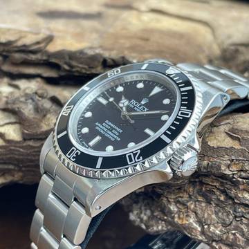 Rolex Submariner (No Date) Submariner No Date 4-Liner Rehaut - Ref. 14060M first owner invoice