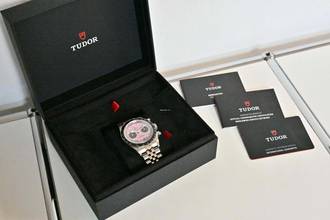 Thumbnail von Tudor Black Bay Chrono Heritage Black Bay Chronograph 79360N Miami Pink Zifferblatt 2026