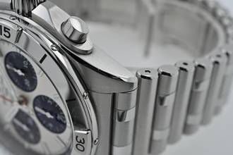 Thumbnail von Breitling Chronomat 42 B01 AB0134101G1A1 Silberes Zifferblatt