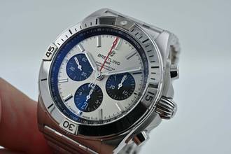 Thumbnail von Breitling Chronomat 42 B01 AB0134101G1A1 Silberes Zifferblatt