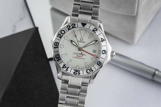 Omega Seamaster Diver 300 M GMT White Dial Stahl Automatik Herrenuhr Ref. 2538.20.00