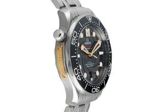 Thumbnail von Omega Seamaster Diver 300 M James Bond Automatik Stahl 210.22.42.20.01.004 B&P