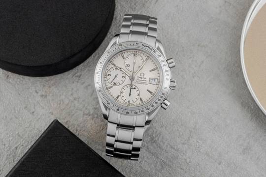  Omega Speedmaster Date Chronograph Stahl Automatik Ref. 3211.30.00 