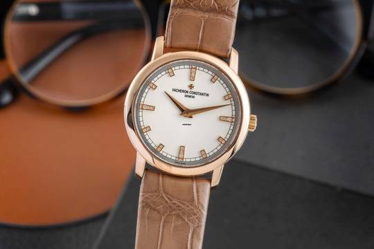  Vacheron Constantin Traditionnelle 18k Rotgold Damenuhr Ref. 25155/000R-9585 
