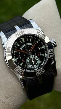 Roger Dubuis Easy Diver 40mm Easy Diver 14 9/0 With Easy Diver 40mm / Classic Size / FullSet