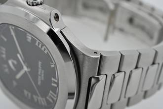 Thumbnail von Patek Philippe Nautilus Siyah Kadran Çelik Çelik 3710/1 Vintage Güç Rezervi Çıkarma Hizmeti 2024