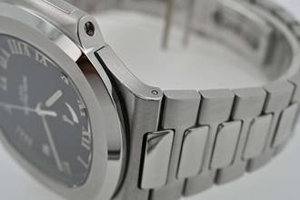 Thumbnail von Patek Philippe Nautilus Siyah Kadran Çelik Çelik 3710/1 Vintage Güç Rezervi Çıkarma Hizmeti 2024