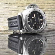 Thumbnail von Panerai Luminor Submersible 1950 3 Gün Otomatik Sol El Clous-de-Paris Zemin - Titanyum PAM00569 Tam Set 2015