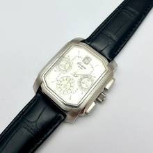 Thumbnail von Glashütte Original Senator Karrée Chronograph ve Tarih