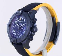 Thumbnail von Breitling Avenger Hurricane Chronograph Breitlight 24H Dial Kautschukband 50mm B+P