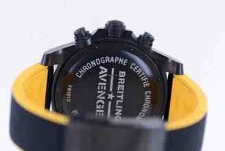 Thumbnail von Breitling Avenger Hurricane Chronograph Breitlight 24H Dial Kautschukband 50mm B+P
