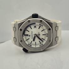 Thumbnail von Audemars Piguet Royal Oak Offshore Diver Beyaz Sürüm 42mm Otomatik Tam