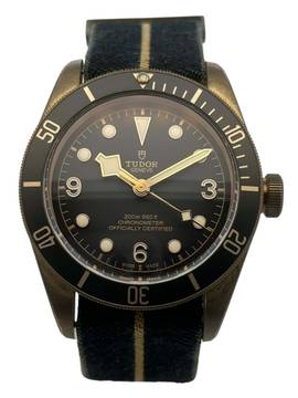 Tudor Black Bay Bronze + 2nd Strap
