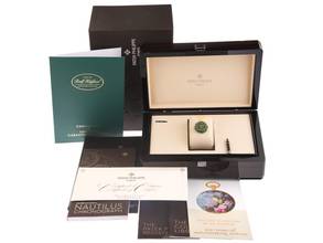 Thumbnail von Patek Philippe Nautilus Ref.5980R-001 2019 Full Set Original unpoliert Nautilus 18kt Roségold 174g Krokoleder Faltschließe