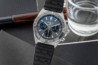  Breitling Chronomat 42 B01 42 Titan Automatik Herrenuhr Ref. EB0134101M1S1 B&P New 