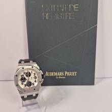 Thumbnail von Audemars Piguet Royal Oak Offshore Chronograph Panda 42mm Automatik Vollständig