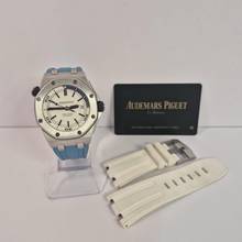 Thumbnail von Audemars Piguet Royal Oak Offshore Diver White Edition 42mm Automatik Vollständig