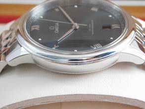 Thumbnail von Omega De Ville Co-Axial Master Chronometer Tresoruhr, neredeyse yeni, LC 100 2023, Omega garantisiyle 2028'e kadar.